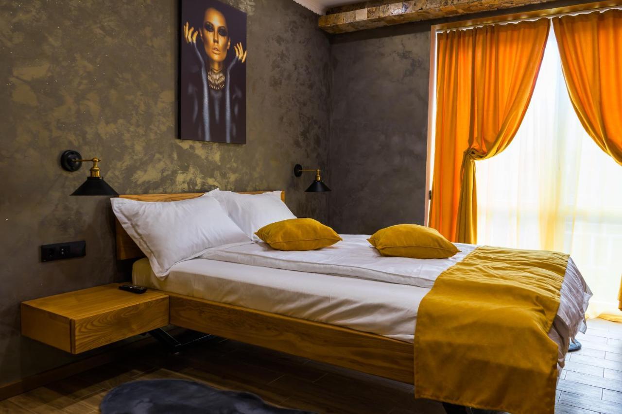 Cyborg Flat Petrosani Apartment Екстериор снимка